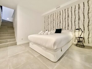 1 dormitorio, tabla de planchar con plancha, Internet y ropa de cama