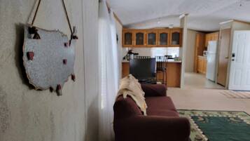 TV connectée, livres, vidéothÚque