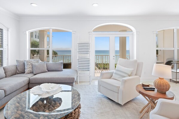 Smart TV, chimenea y reproductor de DVD