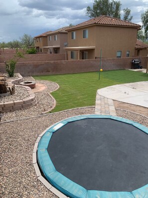Property grounds - Fun 4 bedroom house w/ splash pad, near City Center and Saguaro National Forest (Tucson)