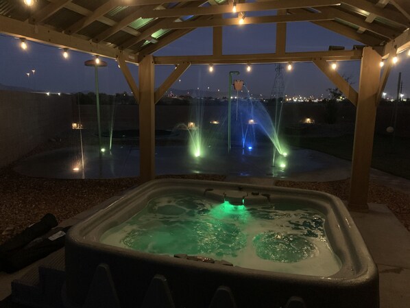 Bain à remous extérieur