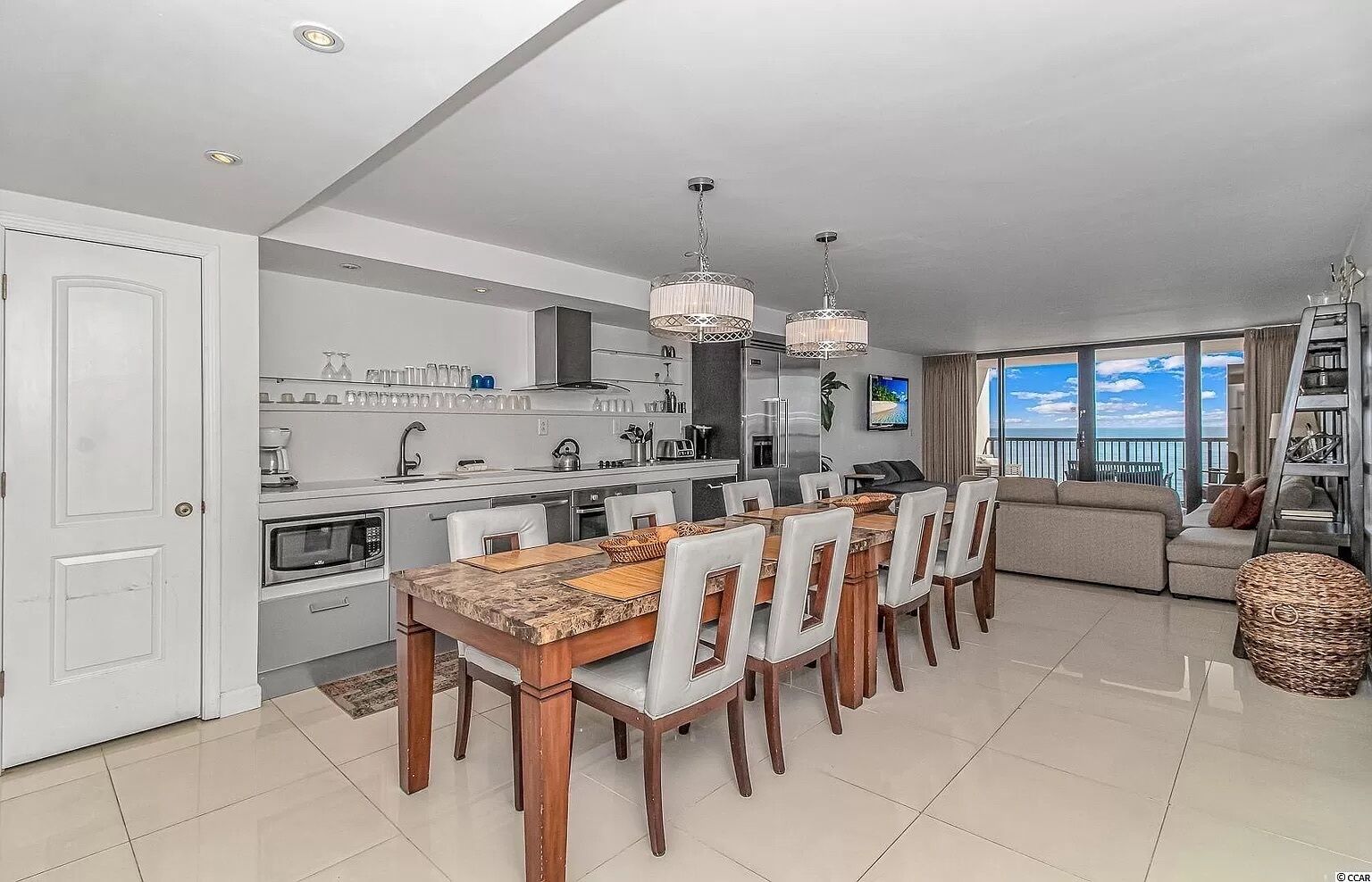 Stunning Private Beach View w/WALL to WALL Windows