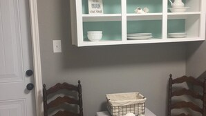 Apartment, Private Bathroom (Sammy's Place) | Interior - Sammy's Place (Abilene)