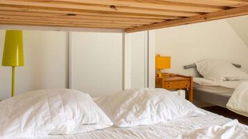 2 室のベッドルーム、WiFi (無料)