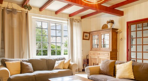 503 - Belle maison familiale face à la plage