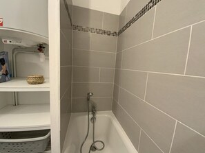 Hair dryer, towels - 653 - Beautiful apartment near the center and the beach (ERQUY)