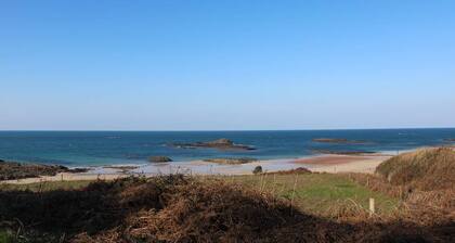 House 50 m from the beach in Erquy | Ref 702