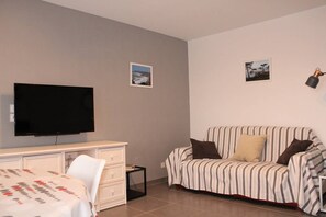 TV - 525 - In Erquy, close to the beach and the center (Erquy)