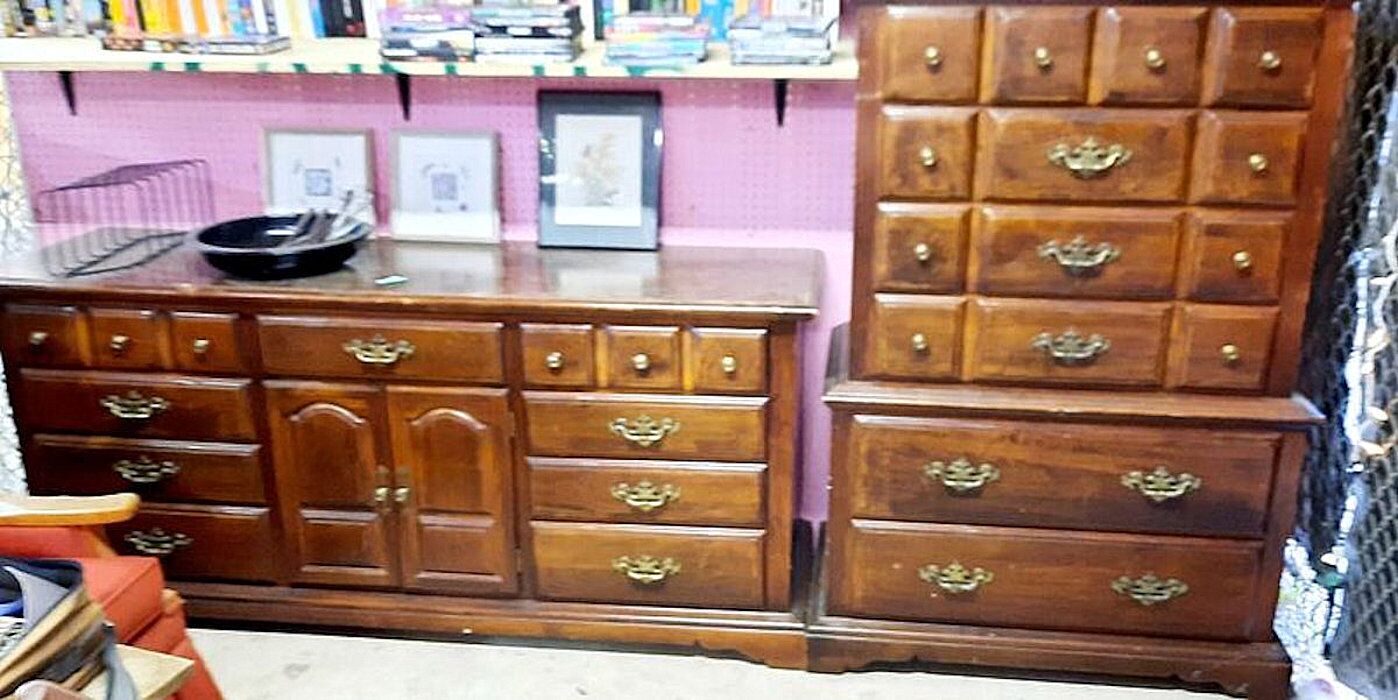 Sandie's Country Hideaway is close to many FL entertainments.