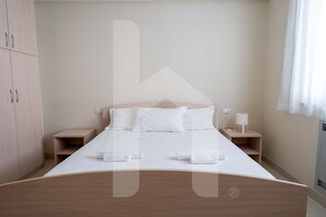 2 bedrooms, WiFi, bed sheets