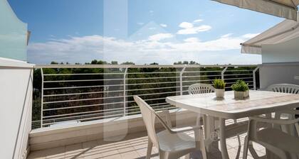 The recently-built Résidence Cerrano Park consists of two buildings with 12 three-room apartments, and offers guests the unique opportunity to have breakfast while enjoying a breathtaking view of the m