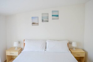 2 bedrooms, WiFi, bed sheets