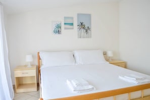 1 bedroom, WiFi, bed sheets