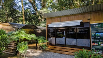 Fachada da propriedade