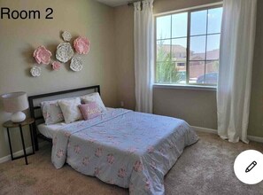 2 bedrooms, desk, iron/ironing board, free WiFi
