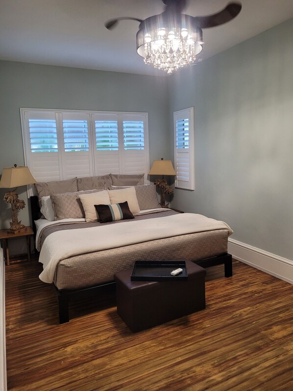 2 室のベッドルーム、WiFi、ベッドシーツ