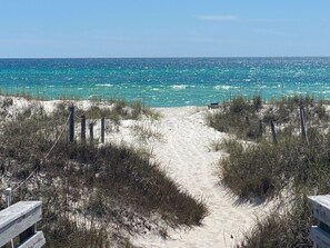 Beach nearby, sun-loungers, beach towels