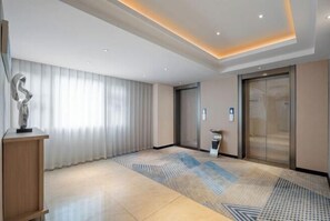 Interior - Echarm Hotel (Changsha High-Speed Rail South Station Wujian Sky Street) (Changsha)