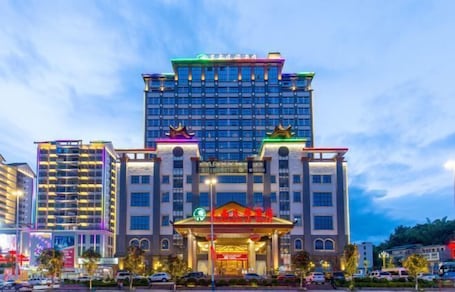 Exterior. Mao'nan Minzu Hotel