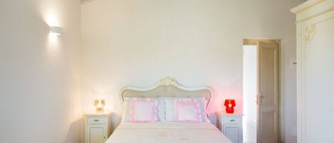 7 chambres, Wi-Fi, draps fournis
