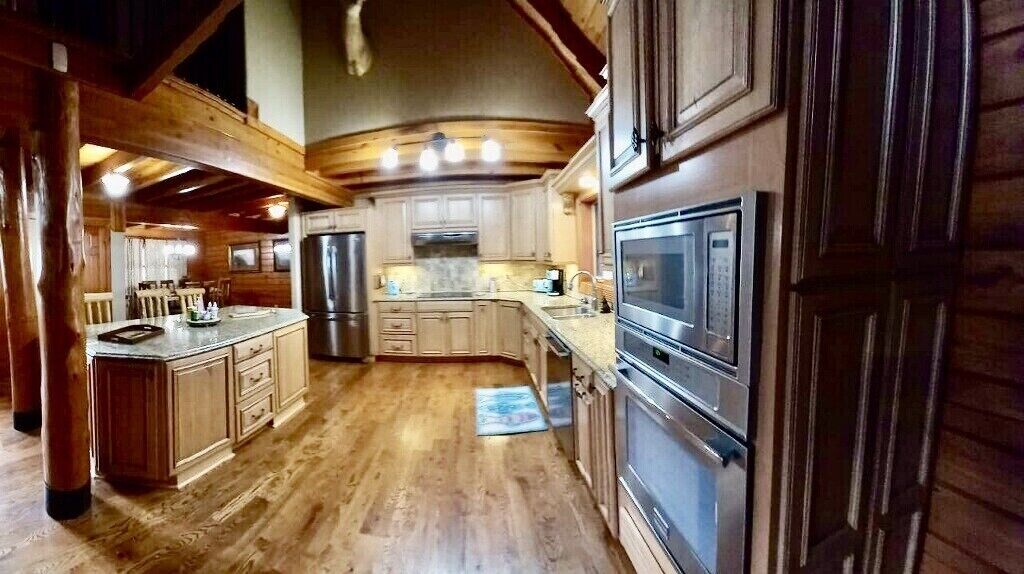 Mountain Home overlooking the White River, Boston Mountains & Valley. 