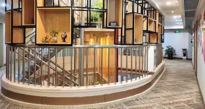 Silver Lake Hotel (Zhuhai Jinwan Airport)