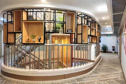 Silver Lake Hotel (Zhuhai Jinwan Airport)