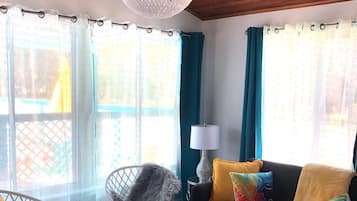 Smart TV, DVD player