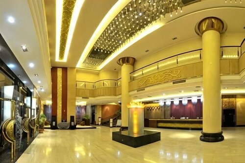 Deyuan Hotel (Shaoguan Nanhua Temple)