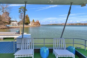 Property grounds - Completely Redone Lux Houseboat Private Moored (York)