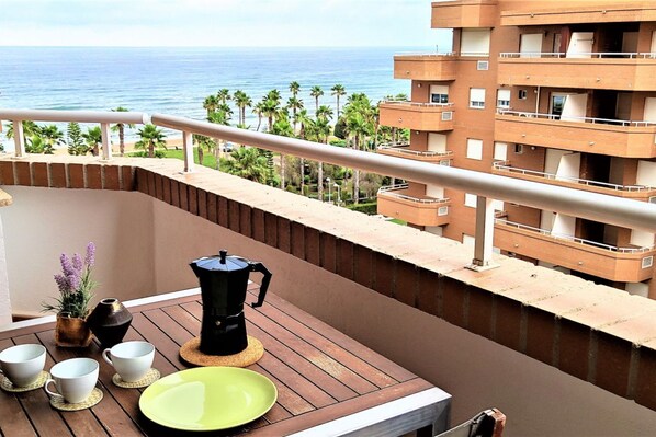 Outdoor dining - ACV - Vistamar III-1ª Linea Planta 6 Sur (Oropesa del Mar)