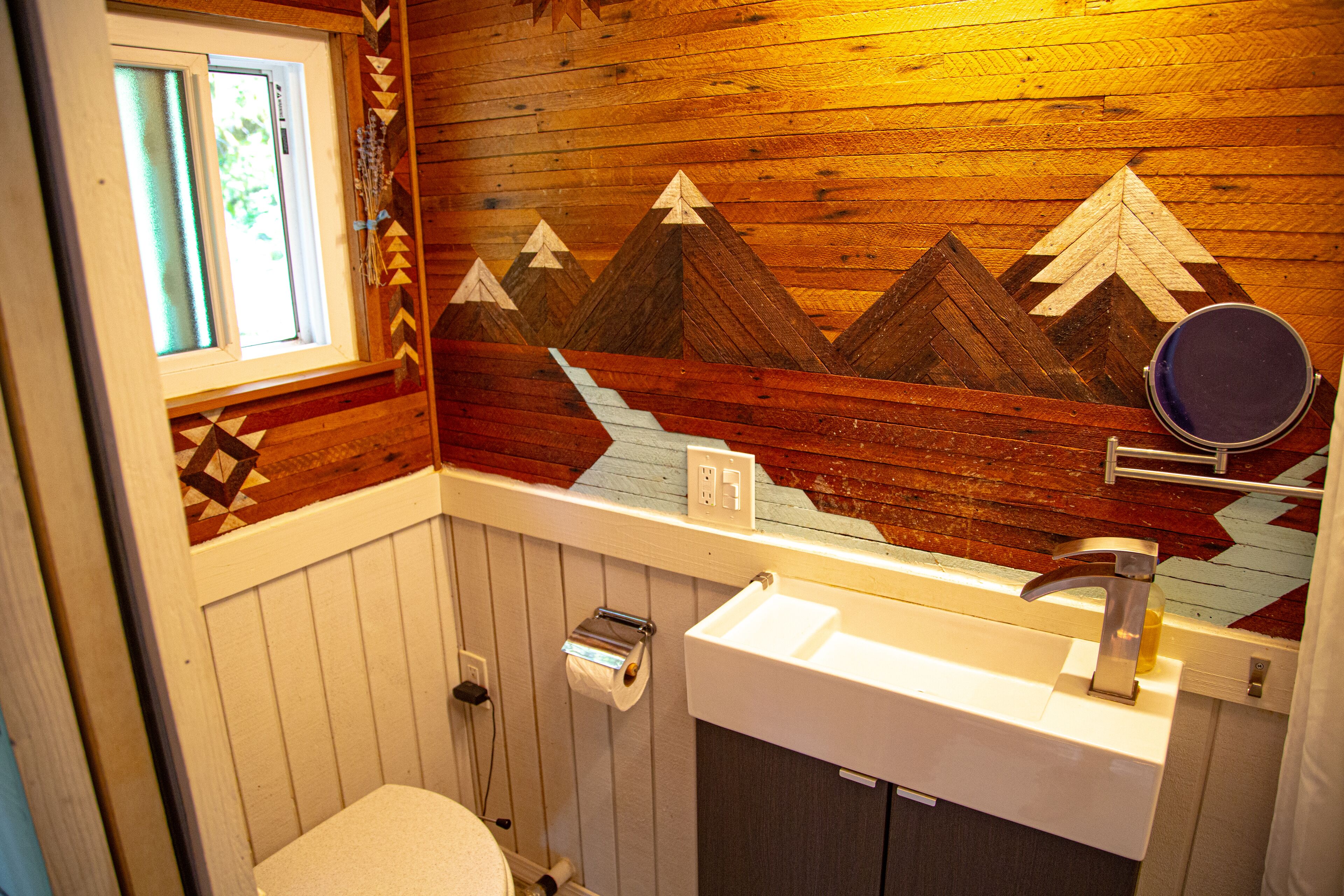 Trout Creek Wilderness Lodge