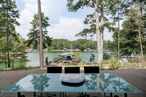 Lake Keowee Private Waterfront