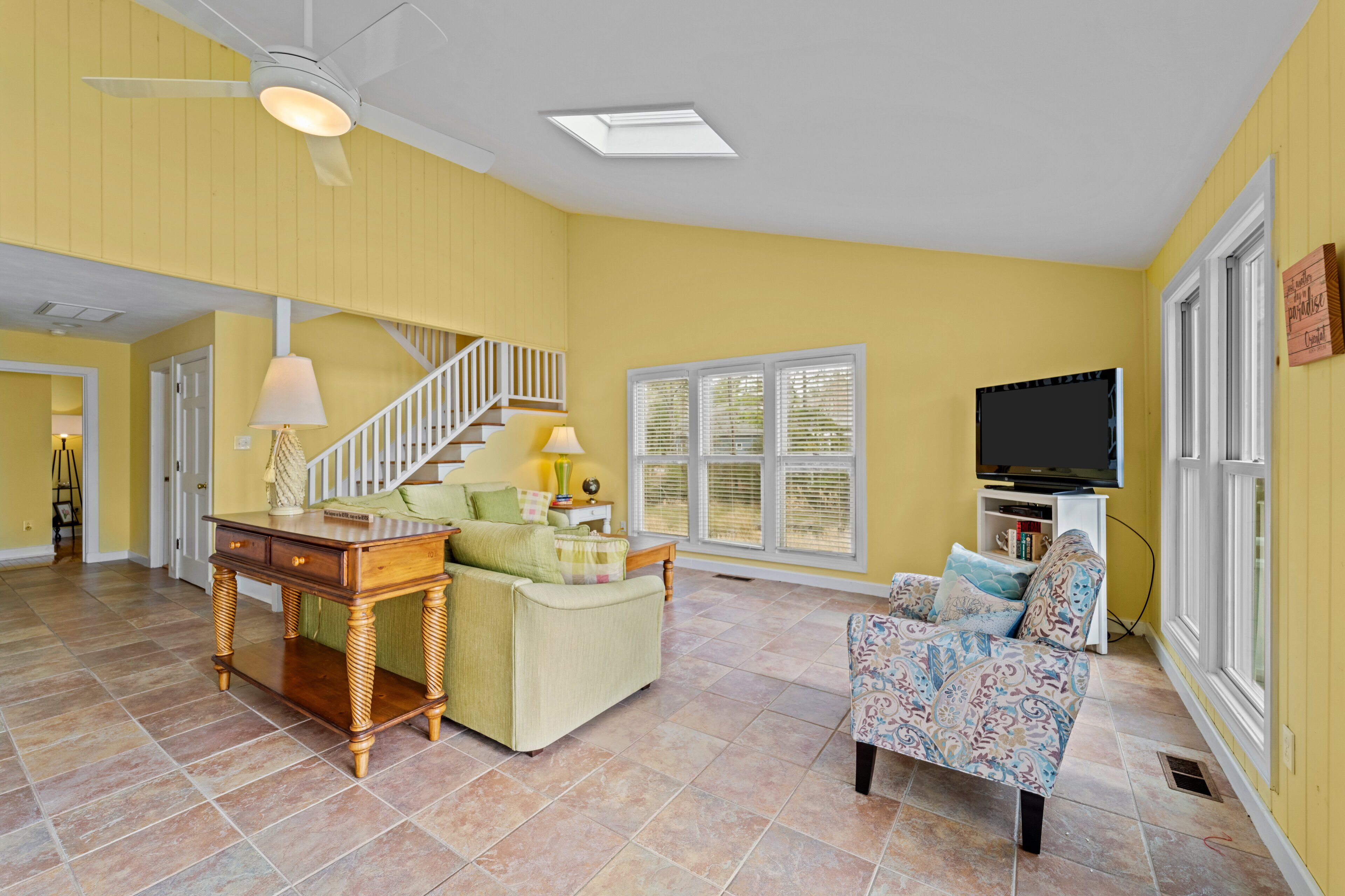 Port Peninsula Waterfront Paradise - Waterfront with Dock & Boat Lift