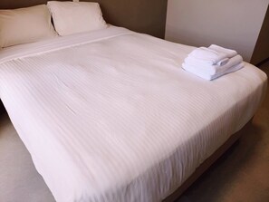 Basic Double Room | Free WiFi - Mr.KINJO Happiness Resort 1 (Miyakojima)