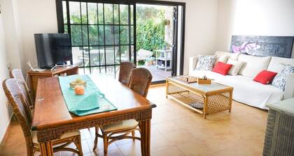 VACAY L'Escala – Gala Duplex with Pool and Parking near Riells Beach