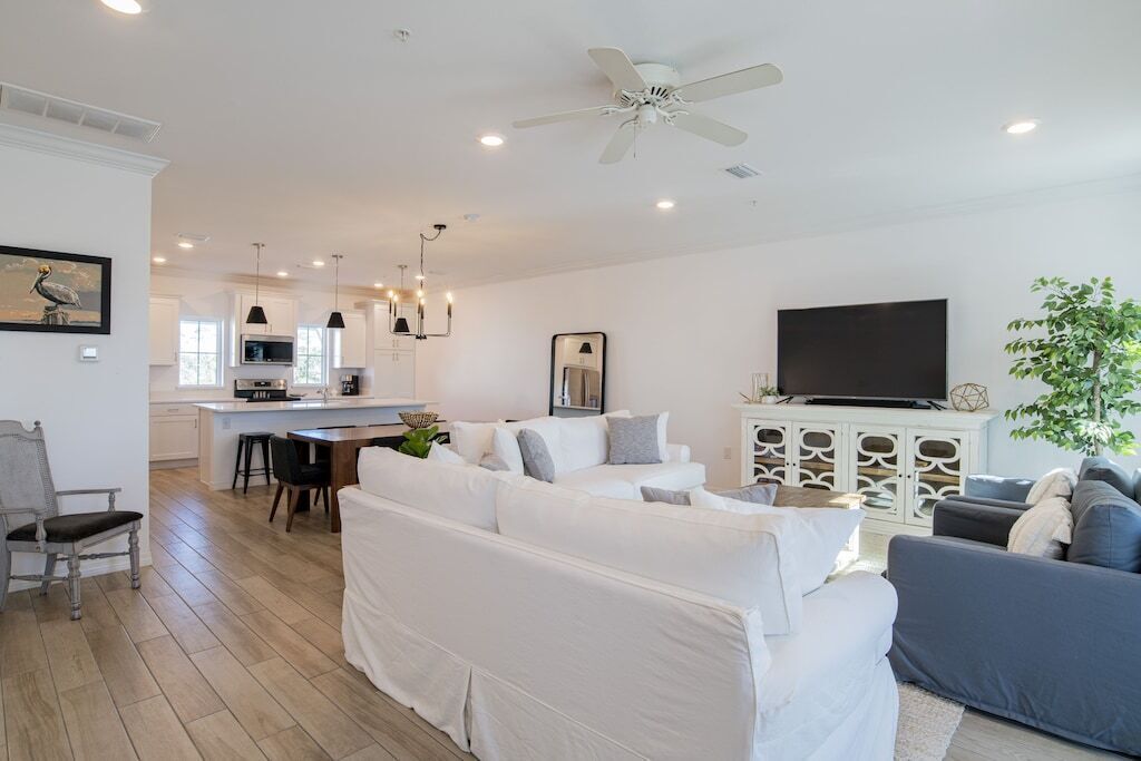 Happy Hours~pet friendly~Perdido Key townhome~pool