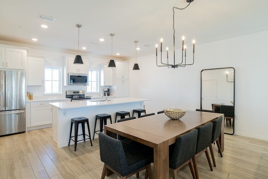 Happy Hours~pet friendly~Perdido Key townhome~pool