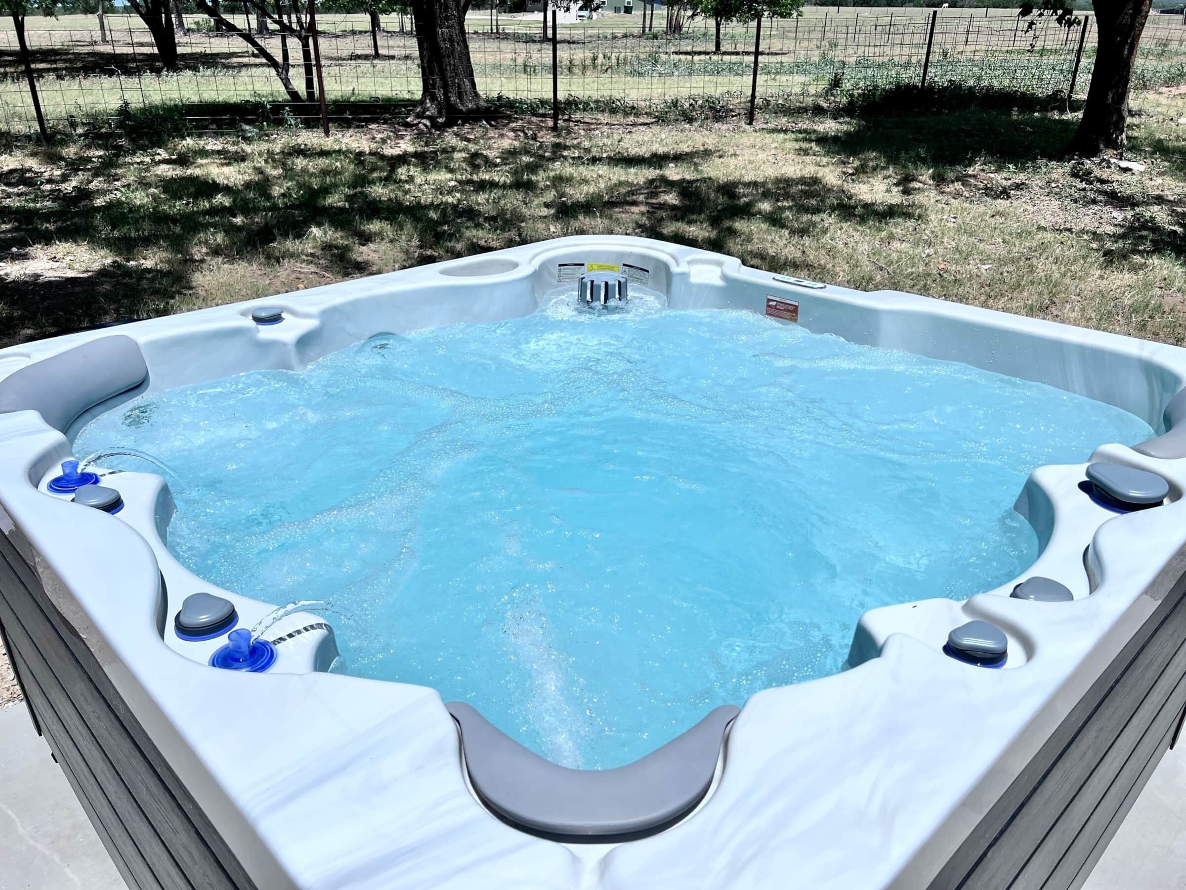 Bañera de hidromasaje exterior