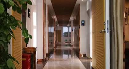 Huating Hotel (Jiangdu District Shaobo Ancient Town)