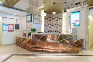 Unclassified image, 3 of 29, button - Yongcui Hotel (Shenzhen Luohu Shuibei Jewelry City) (Shenzhen)