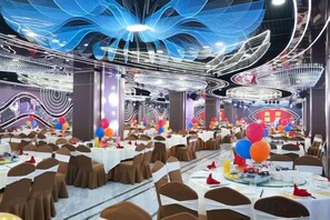 Unclassified image, 2 of 21, button - Sunjiang Hotel (Quanzhou)