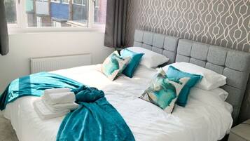 2 bedrooms, desk, iron/ironing board, free WiFi