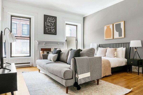 Fer et planche à repasser, Wi-Fi, literie fournie