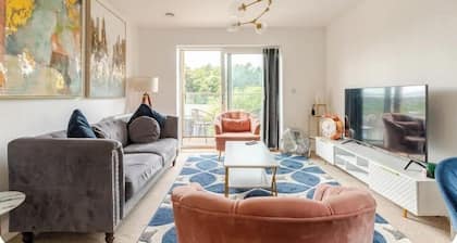 Stunning Modern Apartment in Rochester, England