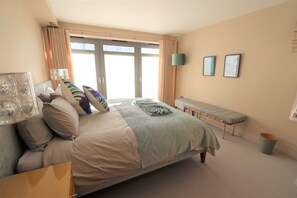 3 Schlafzimmer, Bügeleisen/Bügelbrett, WLAN, Bettwäsche