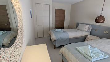 3 Schlafzimmer, BĂŒgeleisen/BĂŒgelbrett, WLAN, BettwĂ€sche