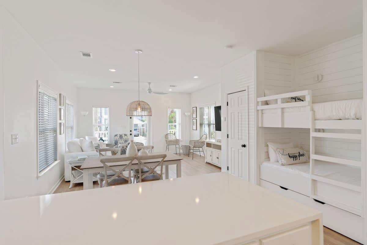 2 sovrum, strykjärn/strykbräda, gratis wi-fi och sängkläder