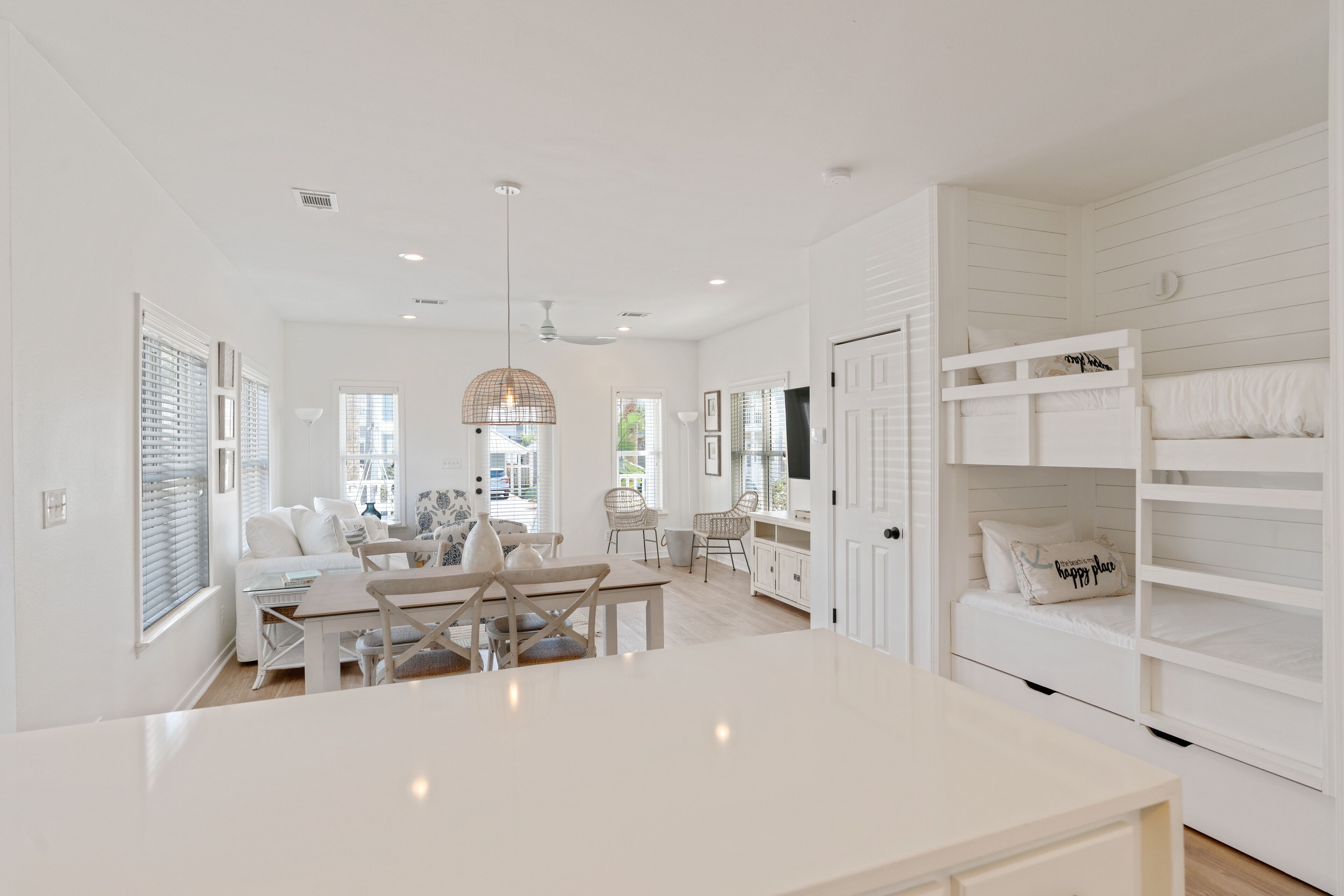 2 sovrum, strykjärn/strykbräda, gratis wi-fi och sängkläder