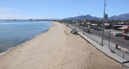 NEAR MARINA, BEACH & DOWNTOWN, SPACIOUS & BEAUTIFUL VIEWS 2 BR CONDO 301
